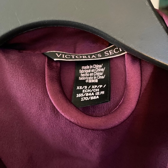 Victoria Secret Silk Robe - Picture 2 of 3